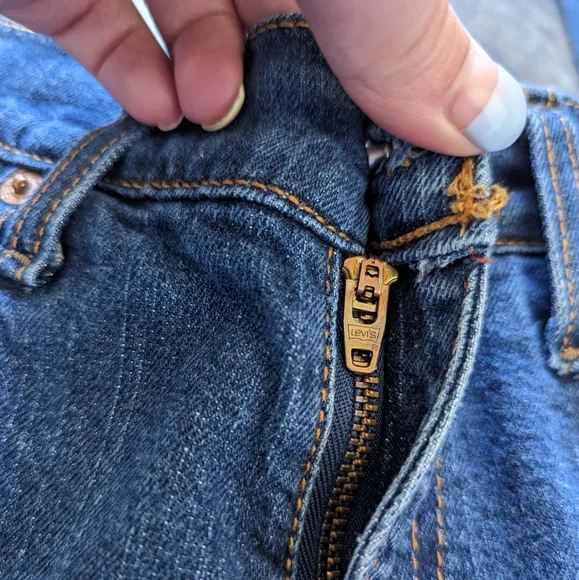 2000s Levi's 505 - Picture 4 of 10